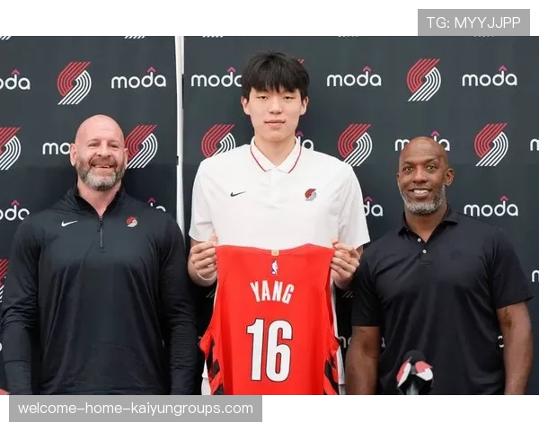 剧情反转？杨瀚森免赴发展联盟随队客场备战，2006年杨翰